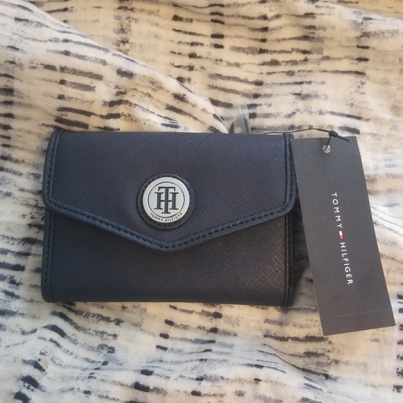 Tommy Hilfiger Handbags - Tommy Hilfiger Wallet